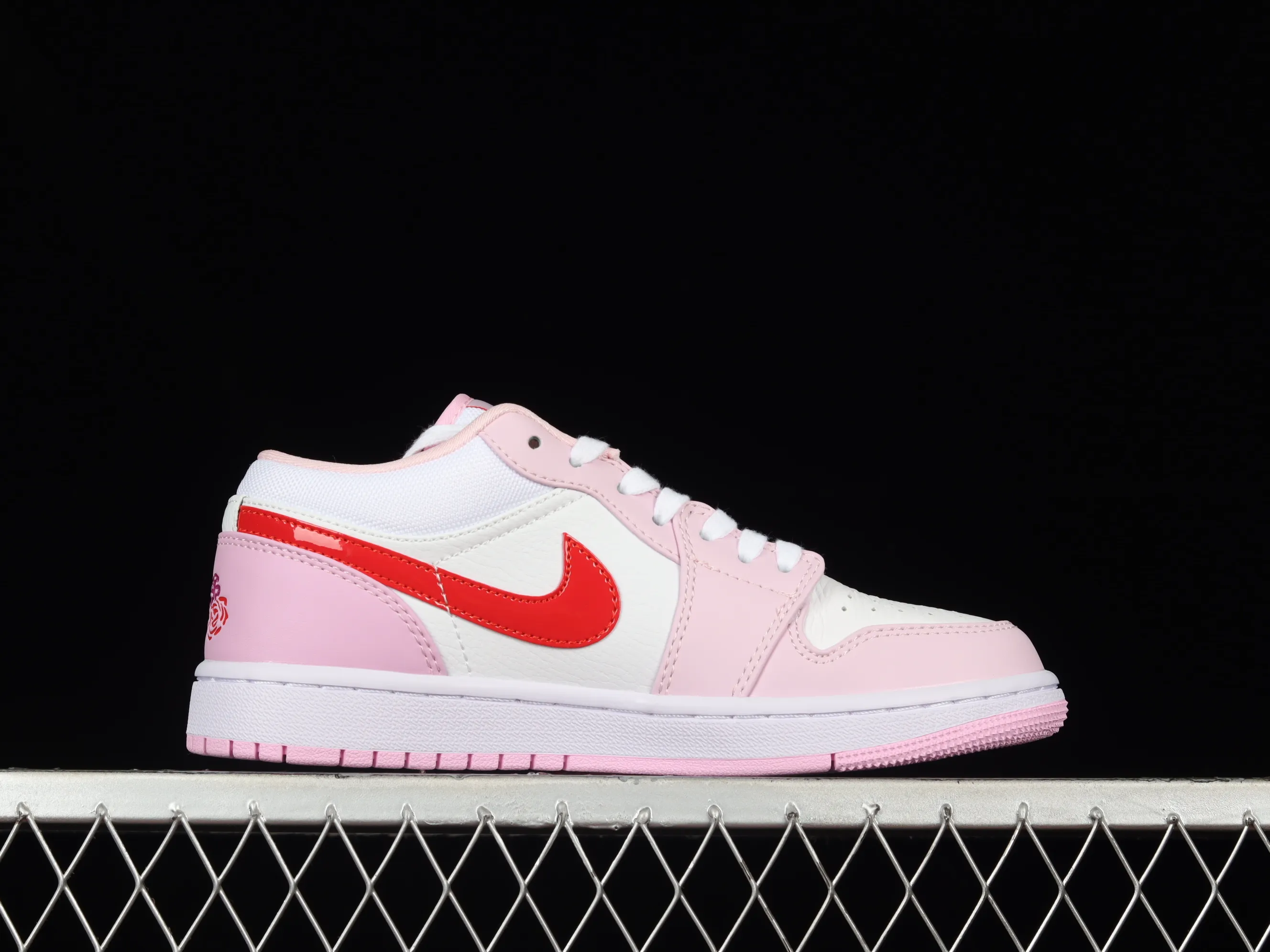 All categories Air Jordan Jordan series basketball shoes Air Jordan 1 Low Z version Air Jordan 1 Low AJ1 Joe 1 white and pink hook low-top casual sneakers DR0758-170